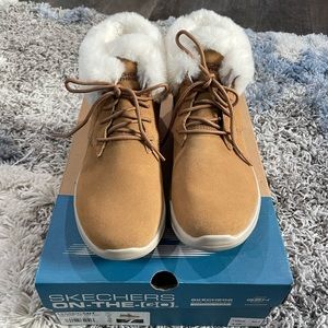 Skechers On The Go chestnut winter boots